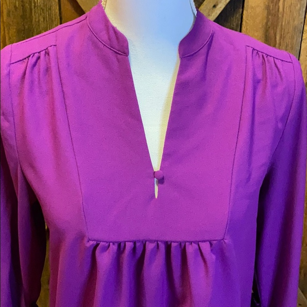 Blouse-light weight flowy - Picture 4 of 9